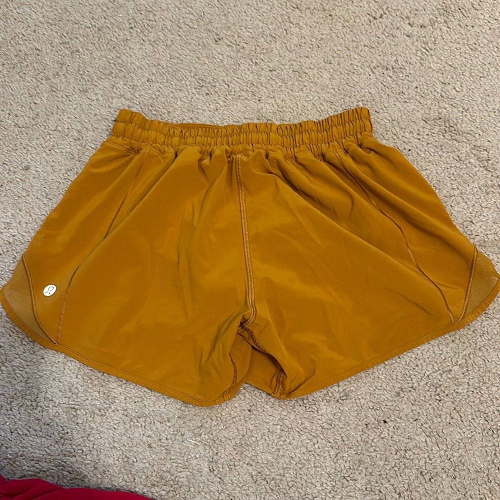 lululemon hotty hot shorts